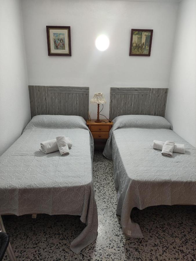 Hostal Restaurante Bar Cafeteria La Melchora Posadas Kültér fotó