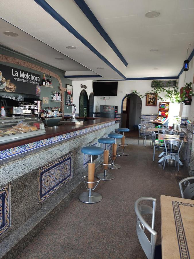 Hostal Restaurante Bar Cafeteria La Melchora Posadas Kültér fotó