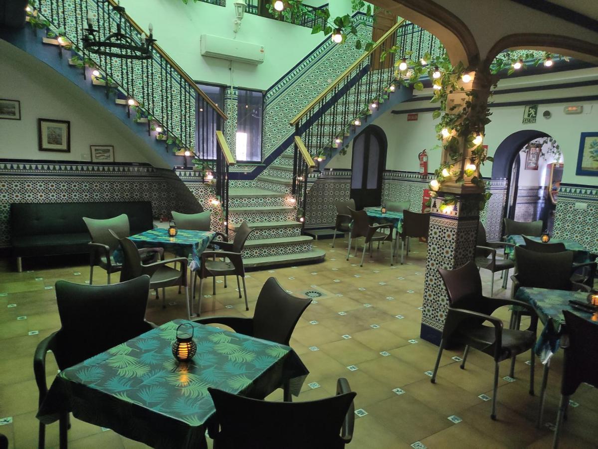 Hostal Restaurante Bar Cafeteria La Melchora Posadas Kültér fotó