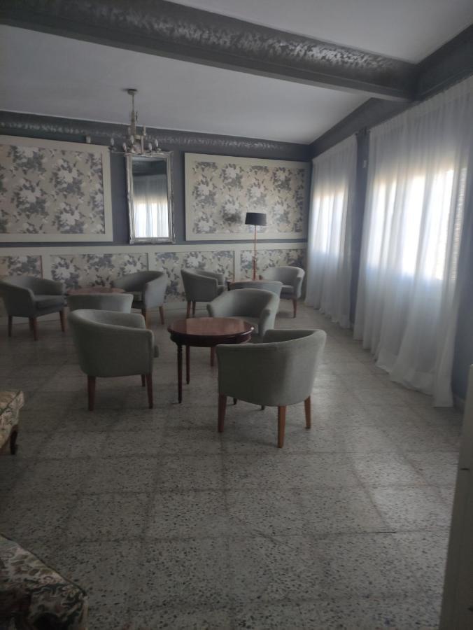 Hostal Restaurante Bar Cafeteria La Melchora Posadas Kültér fotó